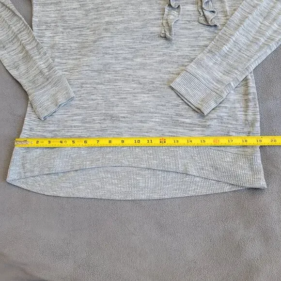 BANANA REPUBLIC Shirt Womens Medium Gray Long Sleeve Speckled Ruffle Hem - Picture 4 of 13